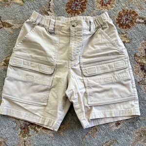 ⭐️ Gently worn! ⭐️ boys Columbia PFG Khaki Cargo Shorts, size M 10-12
